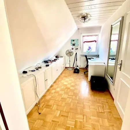 Super Ausgestattes Ferien-haus Mit 1 Bis 2 Schlafraeumen 3*